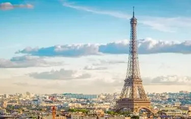 Paris center with Eiffel Tower architecture illustrating private jet charter services from Paris Le Bourget Airport
