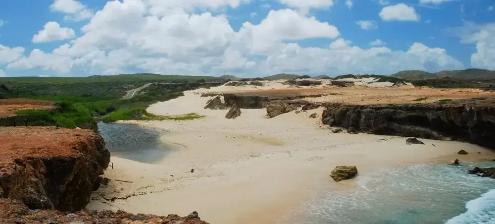 Cultural and natural attractions in Aruba featured on a private jet charter itinerary