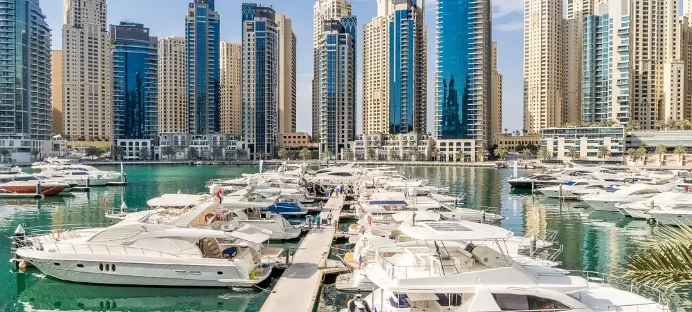 Cultural and natural attractions in Dubai featured on a private jet charter itinerary
