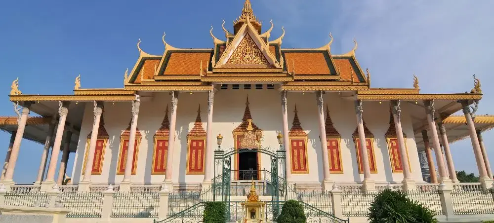Royal Palace in Phnom Penh showcasing traditional Khmer architecture with ornate golden roofs and columns