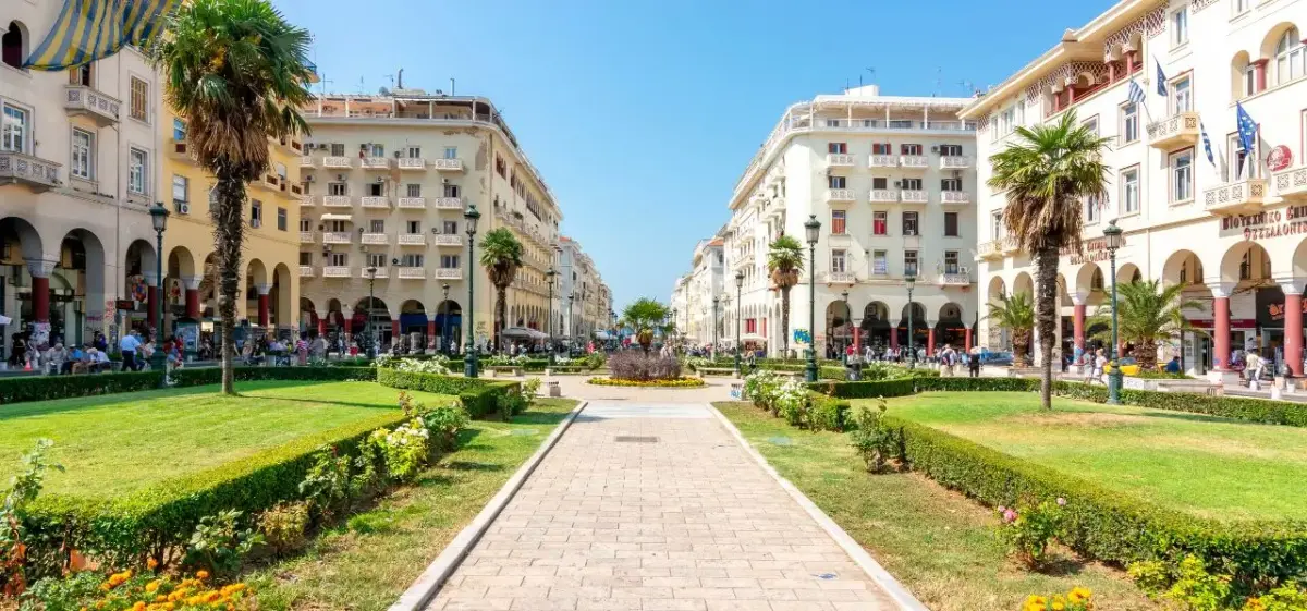 Aristotelous Square in Thessaloniki showcasing elegant neoclassical architecture and manicured gardens