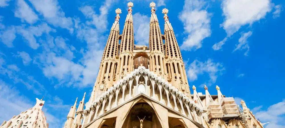 Waterfront promenade and landmark architecture in Barcelona for private jet charter visitors