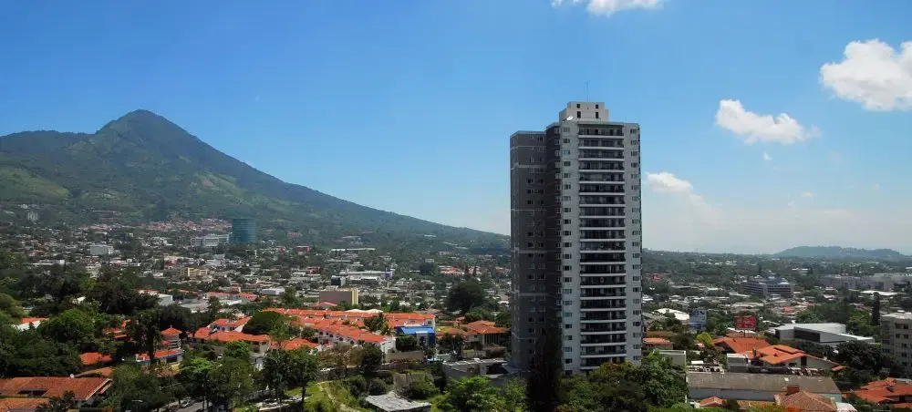 san-salvador-business-district-city-roads