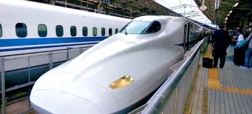 Transport links near Nagoya connecting the city with central Japan destinations