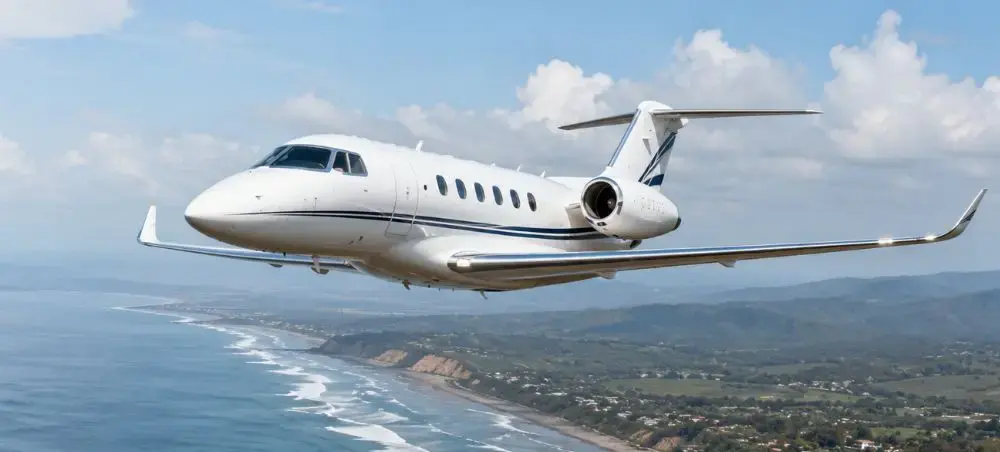 Private jet flying in El Salvador for onward travel to La Libertad